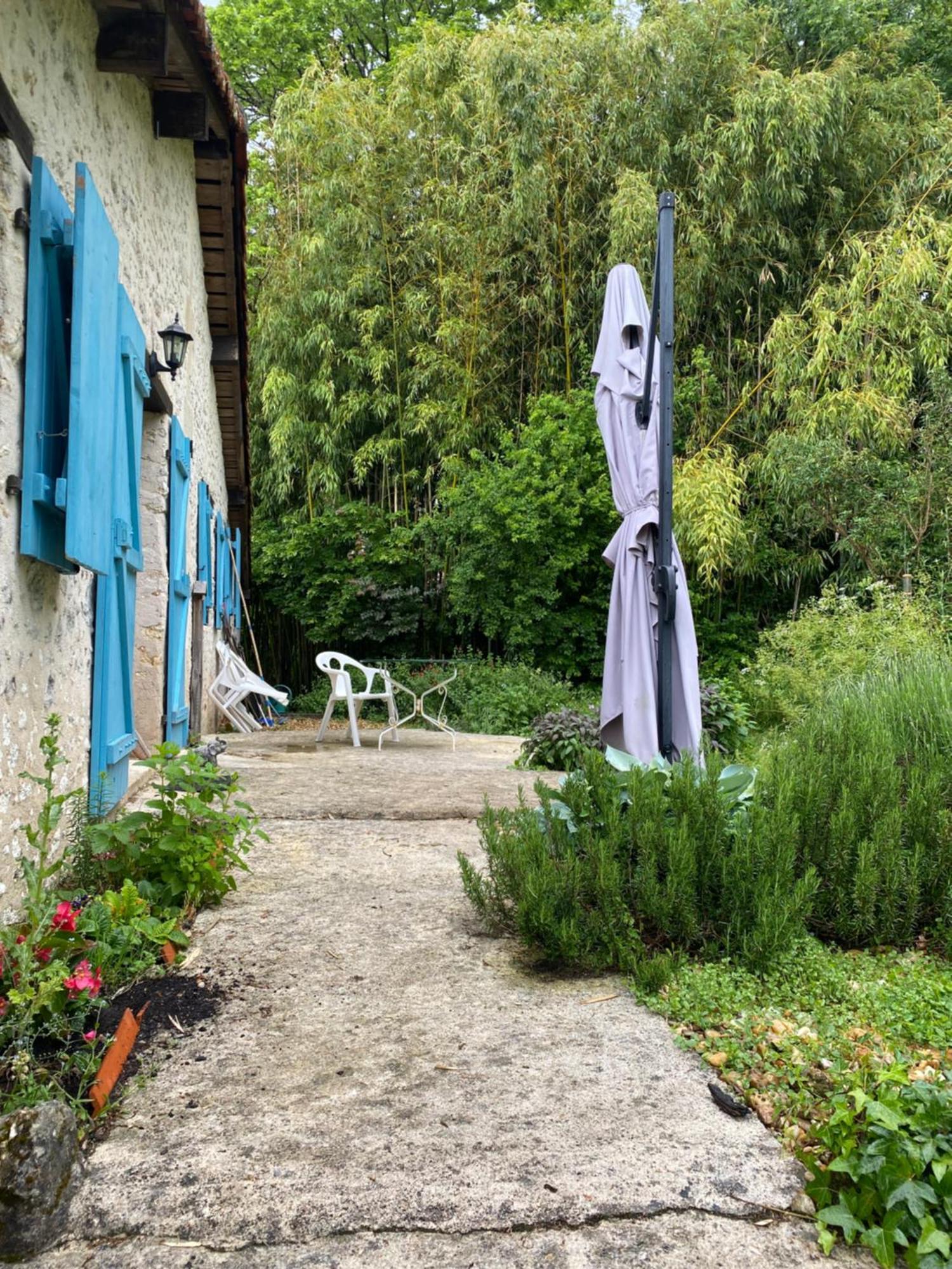 Katy'S Barn Βίλα Saint-Aulaye-Puymangou Εξωτερικό φωτογραφία